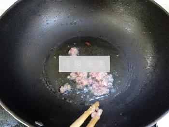 莴笋炒肉的做法步骤3