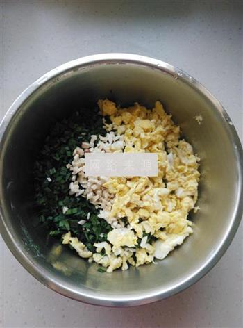脆底韭菜煎饺的做法步骤3