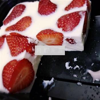 草莓牛奶生羊羹的做法图解10