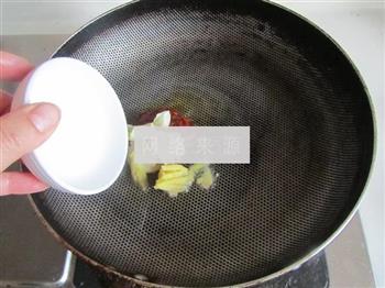 韭菜鸭血魔芋粉的做法图解3