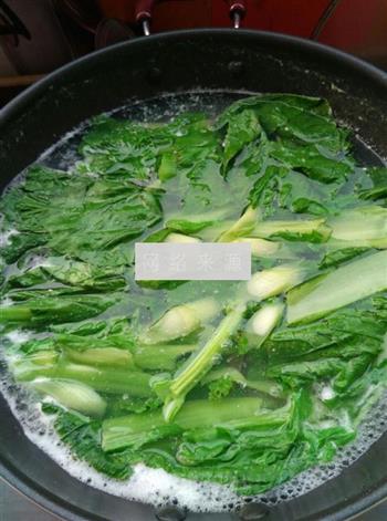 车螺芥菜汤的做法步骤3