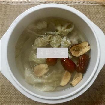 鱼胶红枣排骨汤的做法步骤3