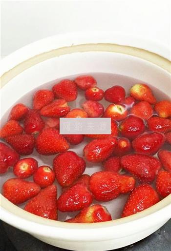 草莓罐头的做法图解4