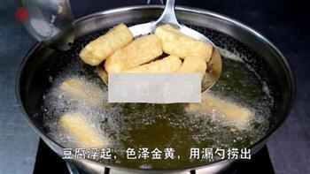 河虾煲豆腐的做法图解1