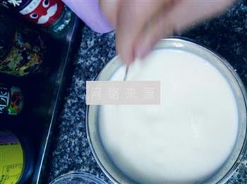 奶粉版自制酸奶的做法步骤4