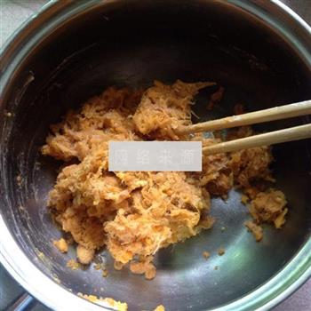 菠菜蛋黄肉松青团的做法步骤13