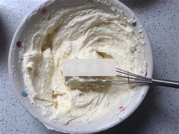 抹茶乳酪蛋糕的做法步骤2