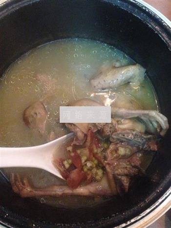 土茯苓绿豆白鸽汤的做法步骤4