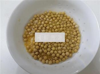 玉米渣杂粮豆浆的做法步骤2
