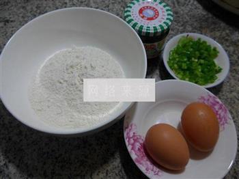 橄榄菜鸡蛋饼的做法步骤1