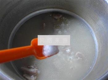 排骨薏米仁大米粥的做法图解10