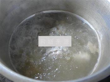 排骨薏米仁大米粥的做法图解5