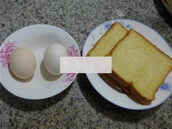 吐司煎鸡蛋的做法步骤1