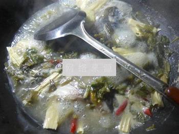 雪菜腐竹鱼头汤的做法步骤5