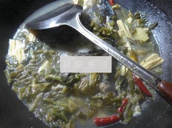 雪菜腐竹鱼头汤的做法步骤8