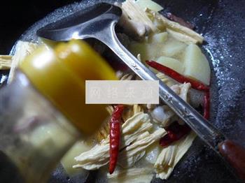 腐竹土豆烧鸡翅根的做法步骤7