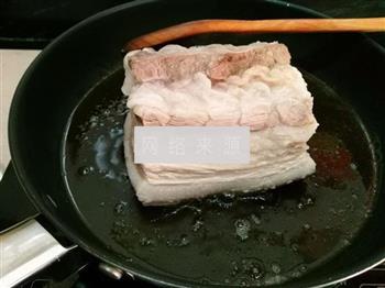 腐香芋头扣肉的做法步骤2