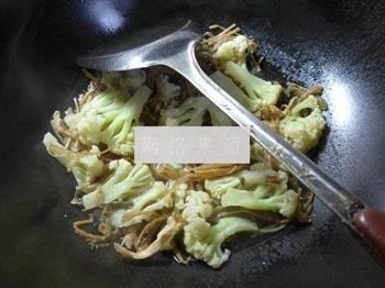 笋干菜煮花菜的做法步骤7
