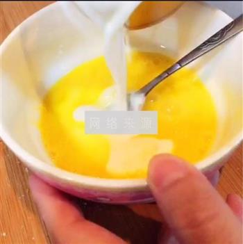 蛋奶吐司布丁的做法图解3