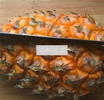 泰式菠萝海鲜饭的做法步骤2
