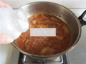 泡菜炒红薯粉的做法步骤8