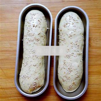 豆沙面包卷的做法步骤8
