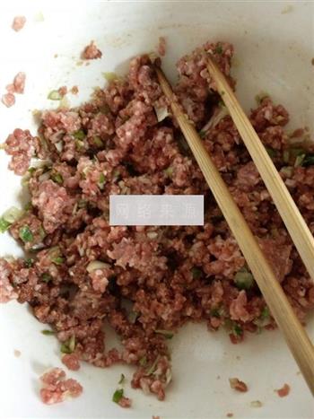 菠菜汤牛肉丸的做法步骤1