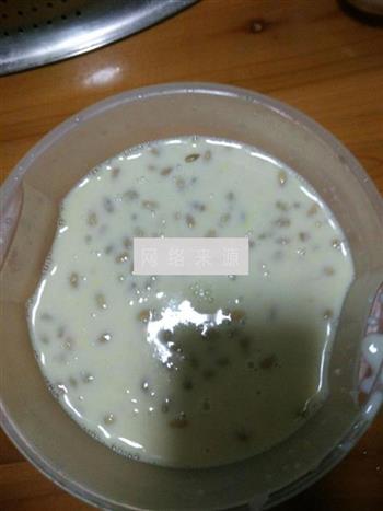 牛奶燕麦鸡蛋粥的做法步骤7