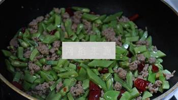 扁豆炒肉末的做法步骤9