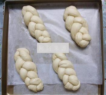 香葱芝士辫子面包的做法步骤10