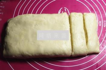 奶香椰蓉面包卷的做法步骤12