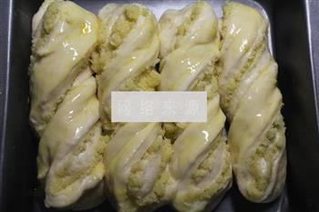 奶香椰蓉面包卷的做法步骤15