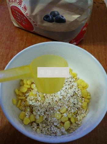 隔夜玉米片燕麦的做法步骤3