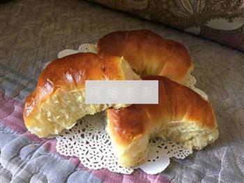 果酱松软牛角包小面包餐包的做法图解14