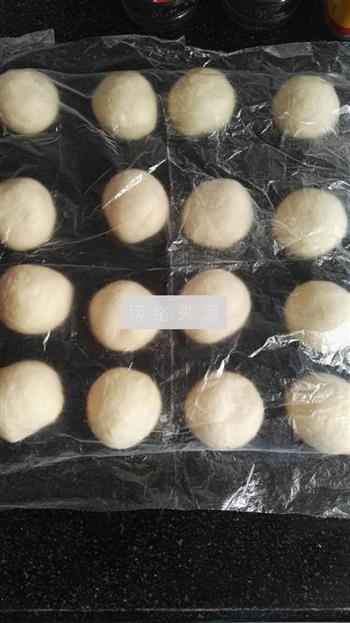酥粒奶香小面包的做法步骤8