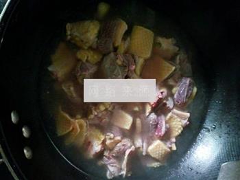 香菇炖鹅肉的做法步骤2