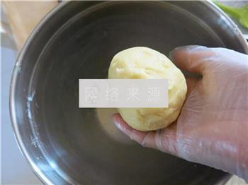 杏仁香酥粒苹果派的做法步骤7