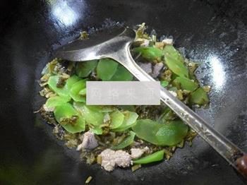 里脊肉雪菜炒莴笋的做法步骤7