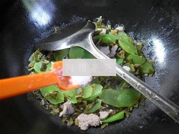 里脊肉雪菜炒莴笋的做法步骤9