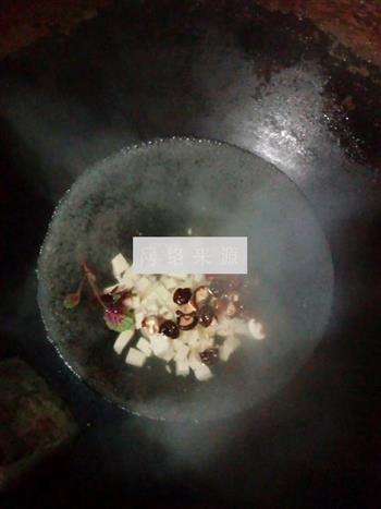红觅菜煮豆腐汤的做法步骤2