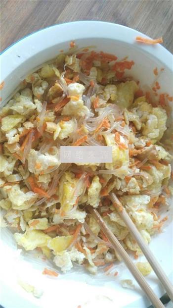 韭菜鸡蛋虾米盒子的做法步骤2