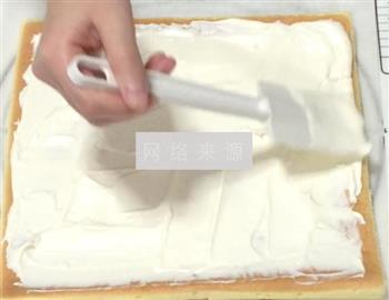 龙猫彩绘蛋糕卷的做法步骤14