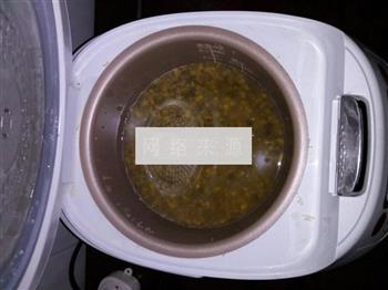 电饭锅绿豆汤的做法图解4
