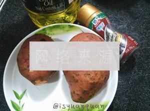 香烤黑椒红薯条的做法步骤1