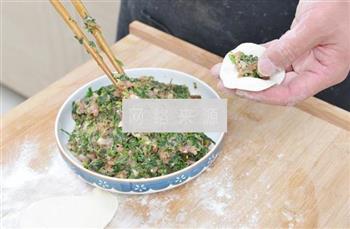 香菇酱荠菜饺子的做法步骤9