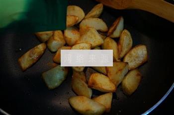 奥尔良煎薯角的做法步骤6
