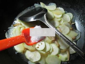 榨菜丝长瓜煮土豆的做法图解8