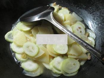 榨菜丝长瓜煮土豆的做法图解9