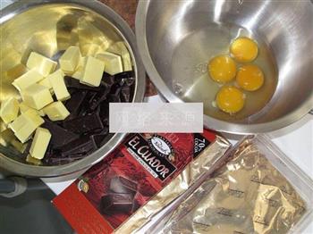 熔岩巧克力布丁的做法步骤1