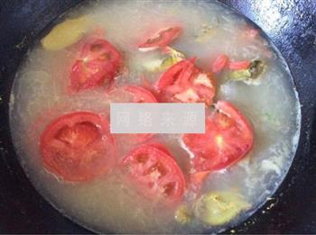 西红柿黄骨鱼汤的做法图解5